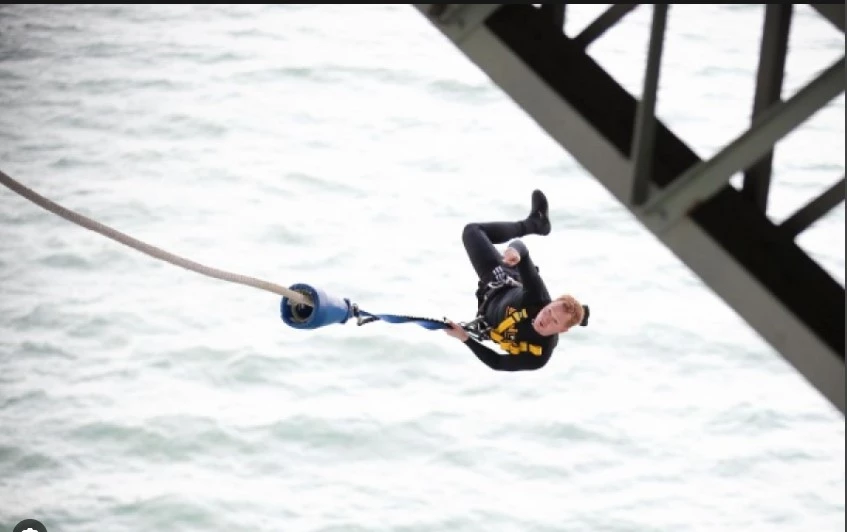 New Zealander smashes record for bungee jumps in 24 hours