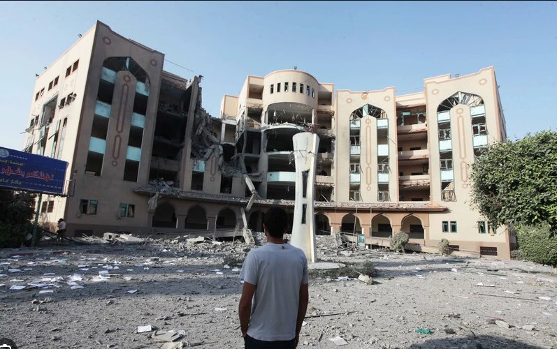 Israeli warplanes bomb Islamic University in Gaza