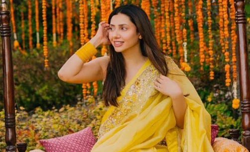 Mahira Khan flaunts yellow saree at Mayoun