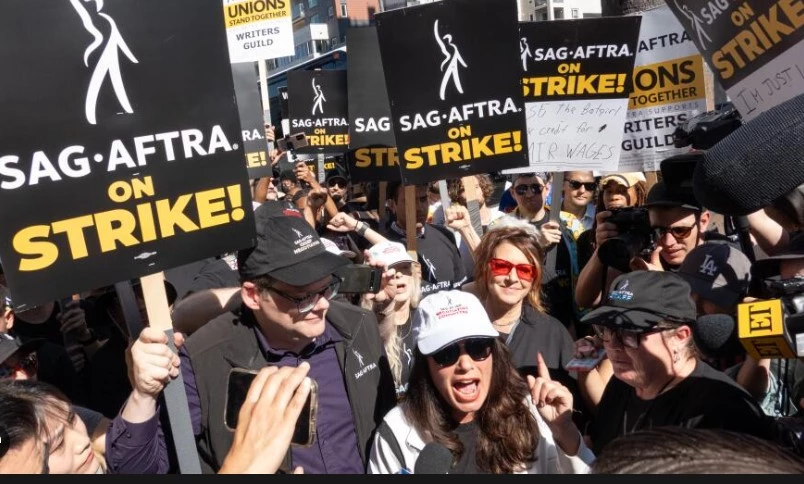 Talks to end Hollywood actors' strike collapse