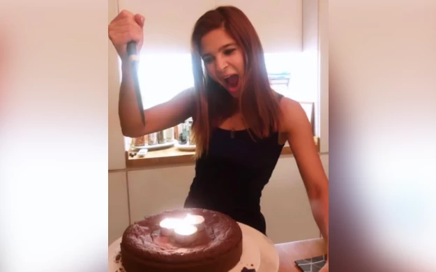 Ayesha Omar unveils intent to stab birthday cake to ‘kill’ her 42 years