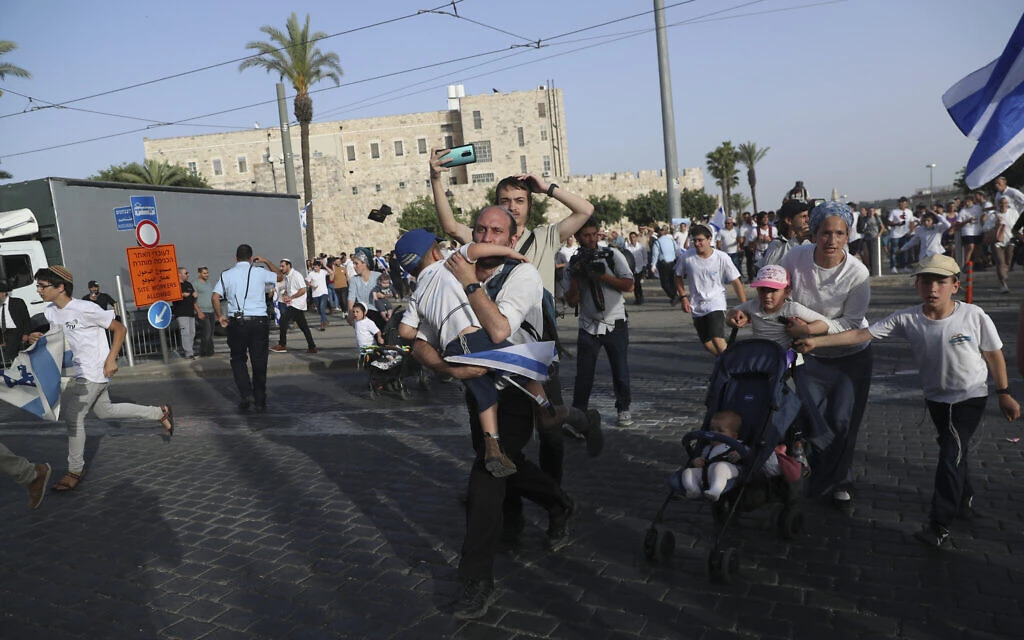 Rockets alert sirens sound in Jerusalem and Tel Aviv