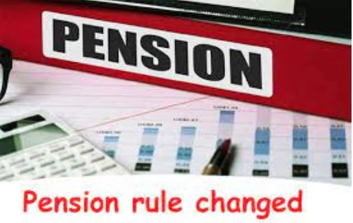 Finance Ministry drafts summary of reduction in civil servant pensions