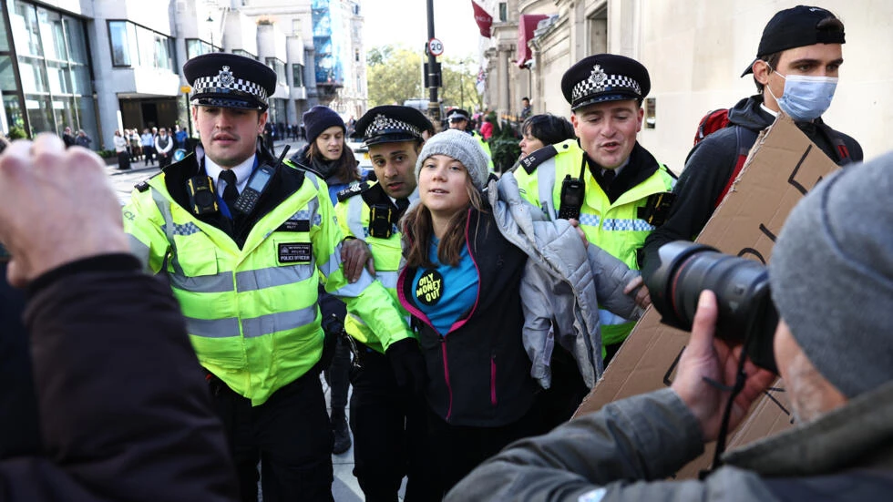 Police detain Greta Thunberg at London climate protest