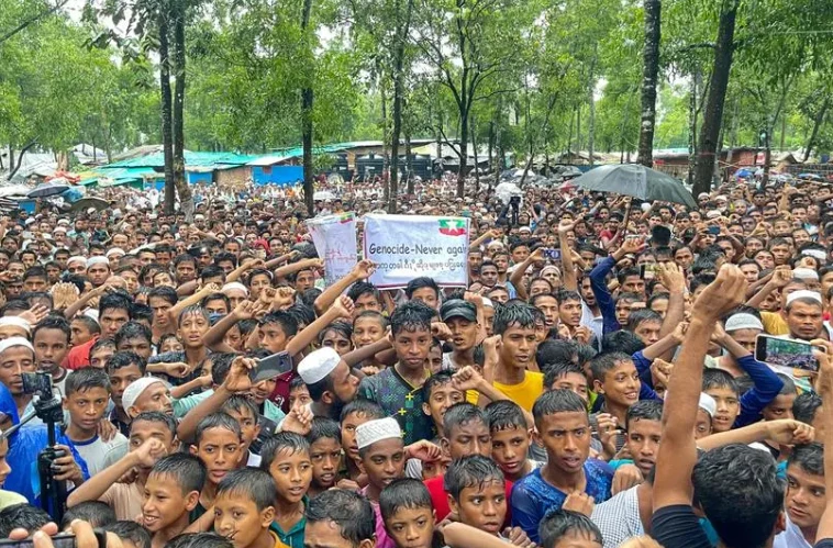 UN refugee chief rallies support for Rohingya