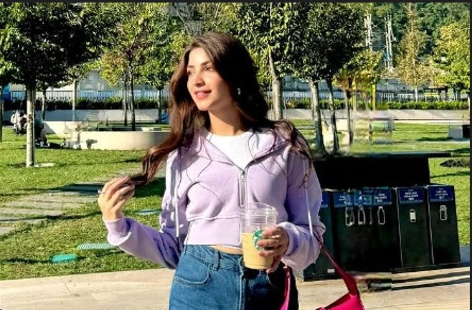 Kinza Hashmi basks in beauty of Turkey