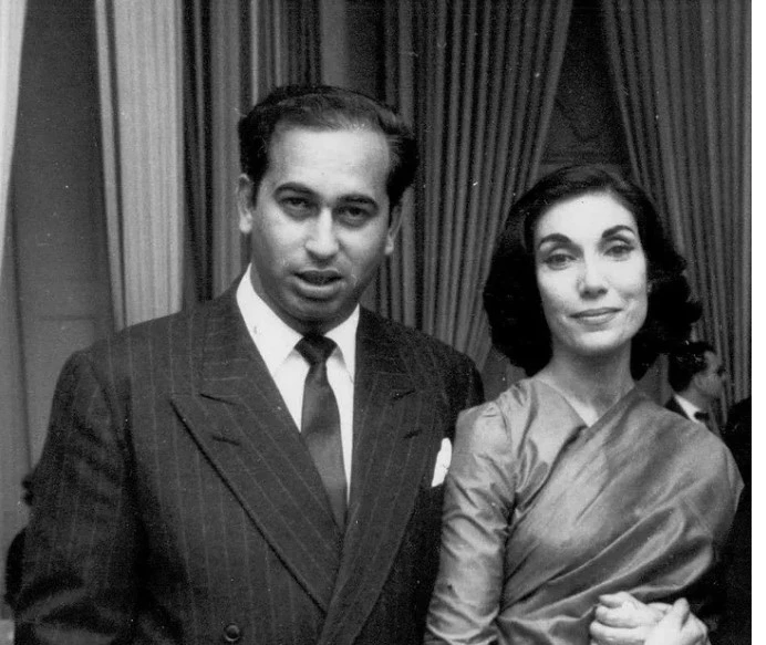 Bilawal pays glowing tribute to Nusrat Bhutto on her 12th death anniversary