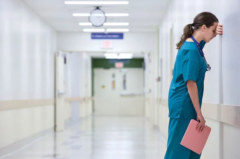 Rising harassment drives mental health crisis among US medical workers