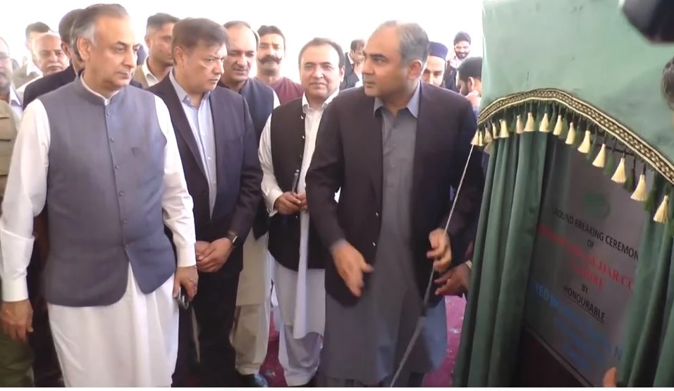 CM Naqvi lays foundation stone of Pakistan's first biogas plant in Lahore