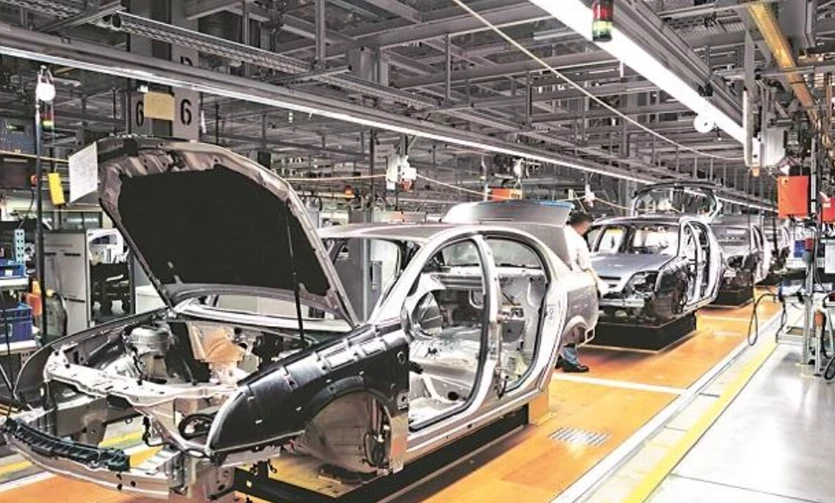 Licenses of three top car manufacturers suspended over not increasing exports