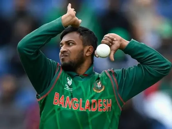 Bangladesh's Shakib booed by home fans on World Cup break