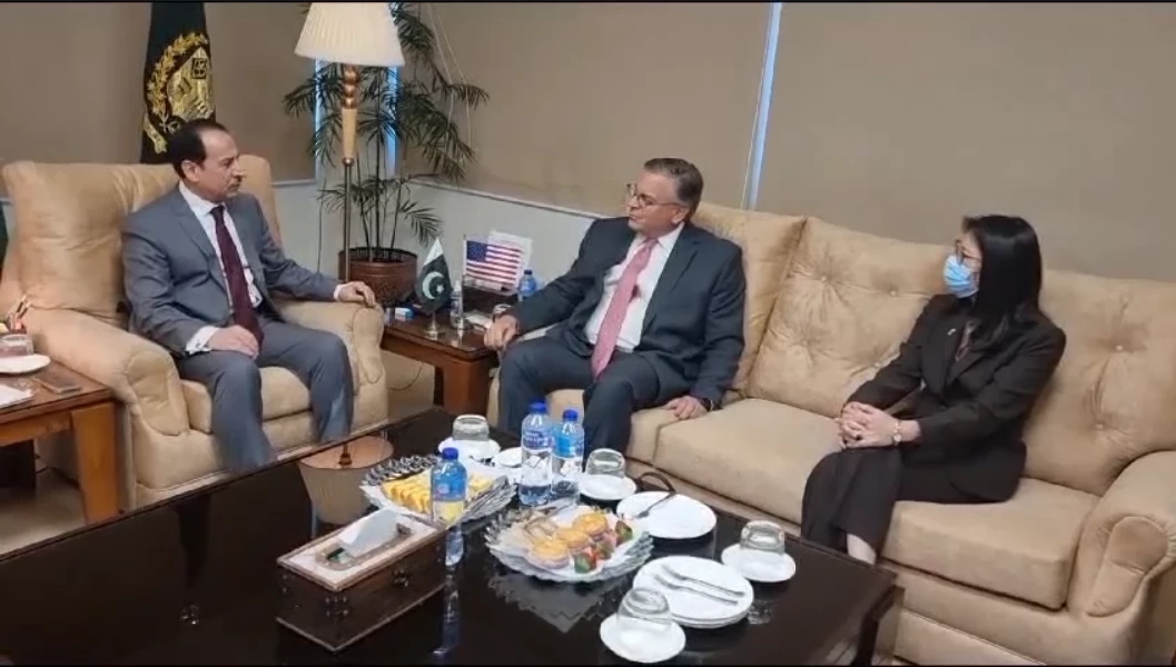 Donald Blome calls on Nadeem Jan