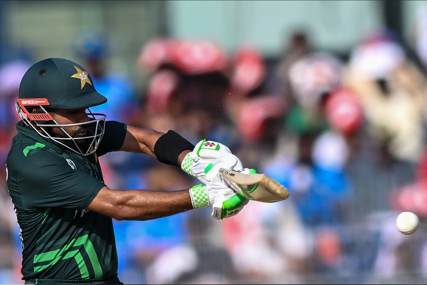 South Africa inflicts fourth consecutive defeat of World Cup on Pakistan in thriller