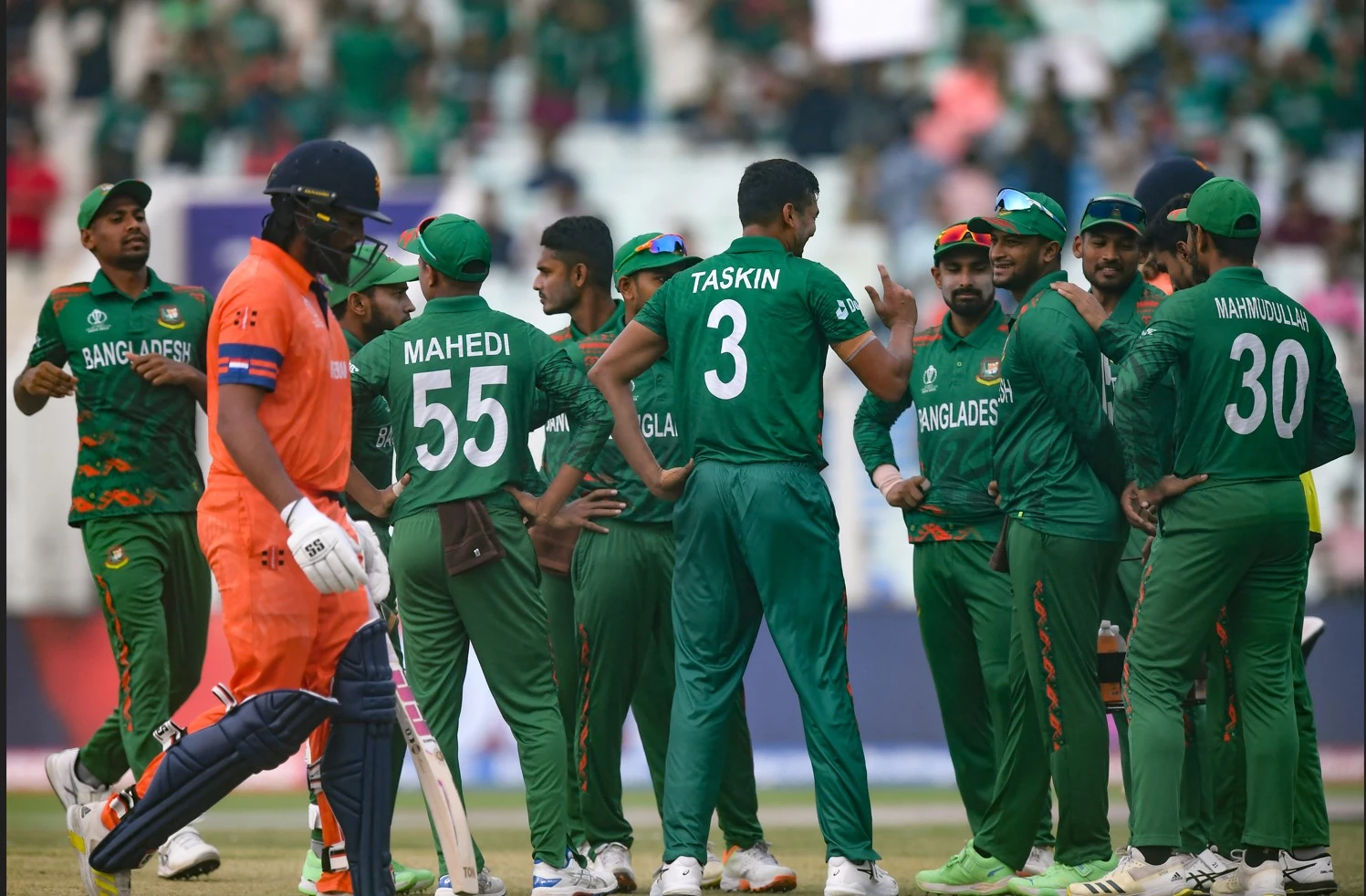 Netherlands thrash Bangladesh by 87 runs at World Cup