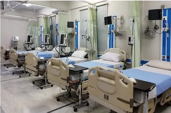 Punjab CM orders speedy completion of upgradation of two Lahore hospitals