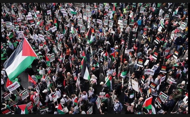 Five charged after pro-Palestinian protests in London