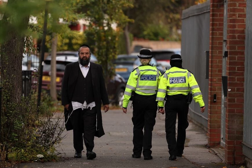 Israel's war on Hamas puts London's Jewish community on edge