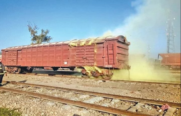 Fire breaks out in goods train near Nawabshah