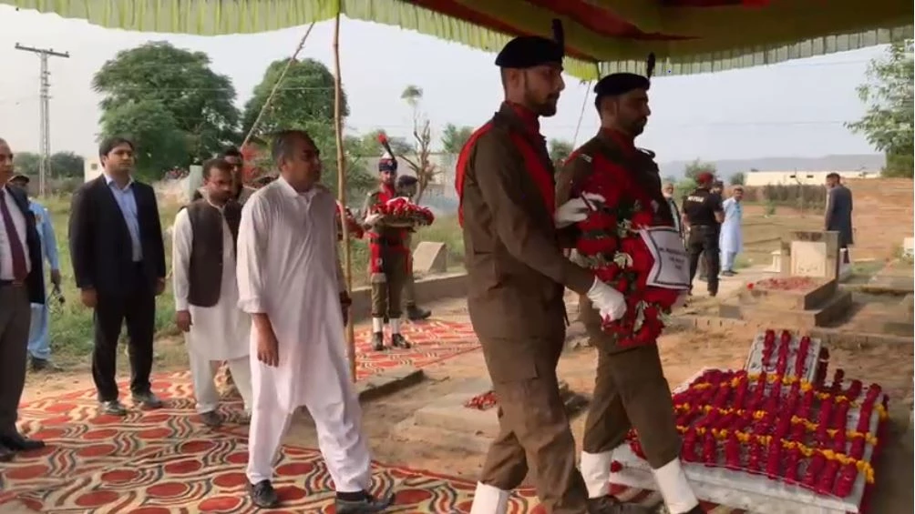 CM Naqvi pays homage to his father-in-law as first police martyred against terrorism