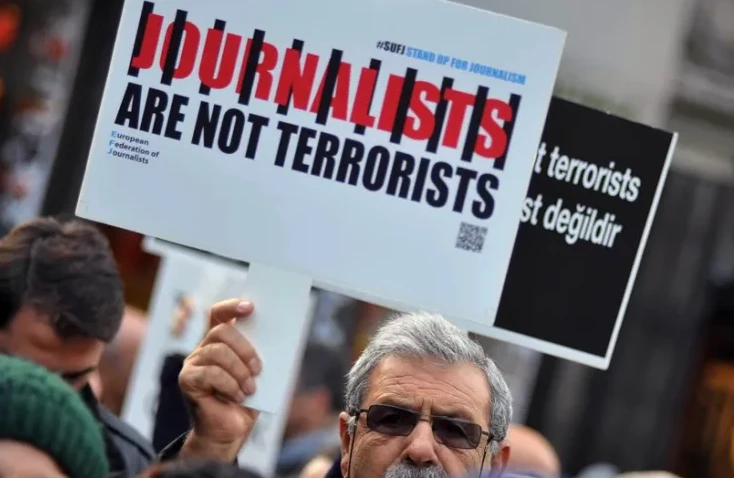 Turkish investigative reporter's detention sparks protests