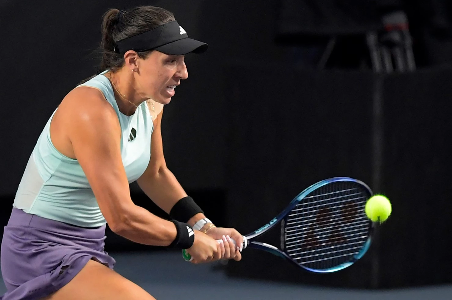 Pegula reaches WTA Finals title match but Swiatek-Sabalenka halted by rain