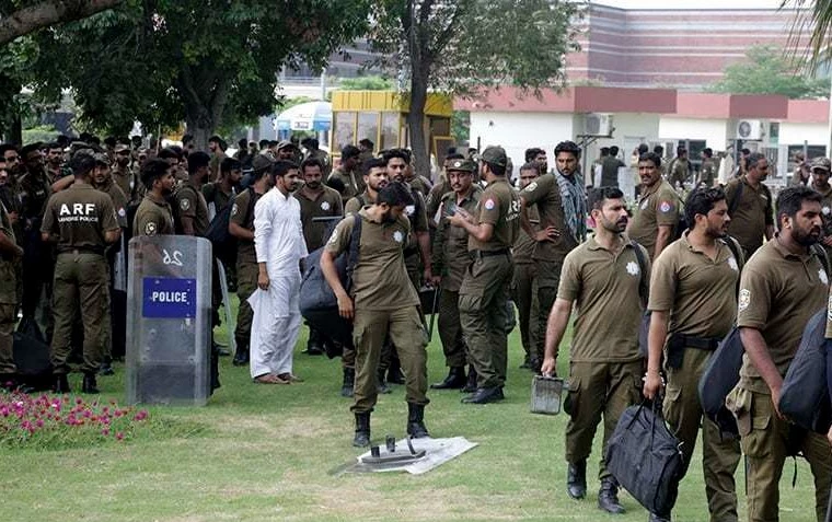 Lahore Bar bans police’s entry into sessions court