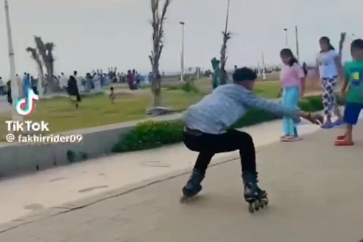 Youth arrested for harassing women while roller-skating dangerously at Sea View