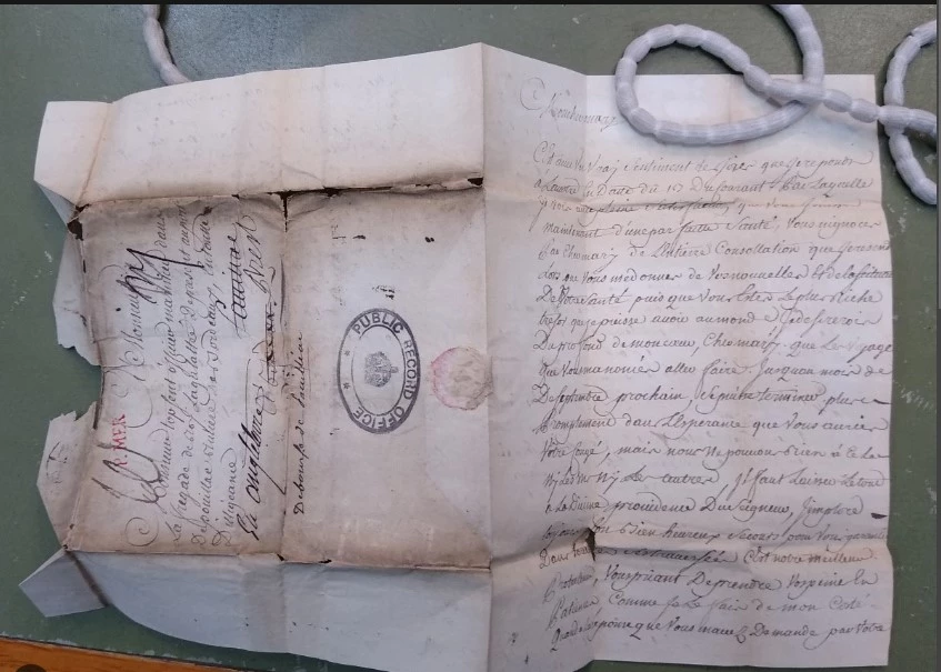 Confiscated French love letters finally opened after 265 years