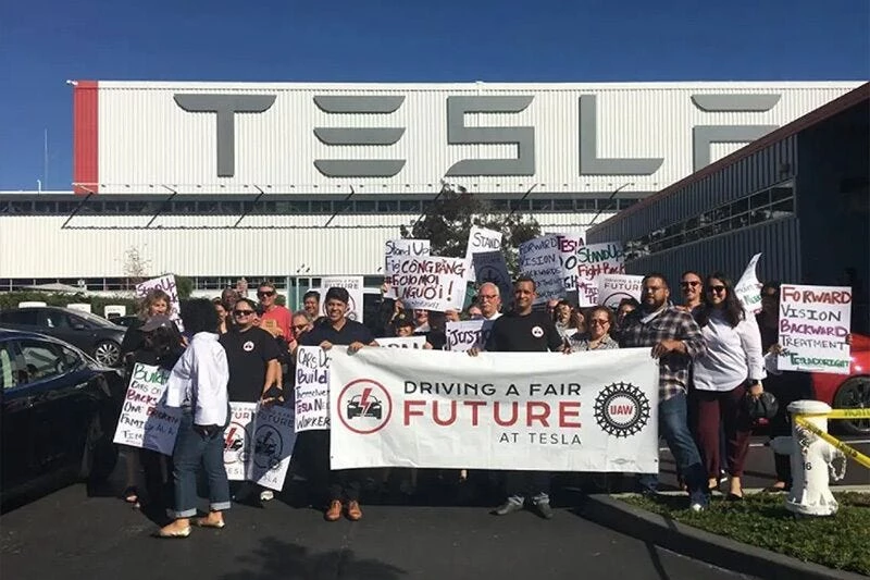 Port workers join Tesla strike in Sweden