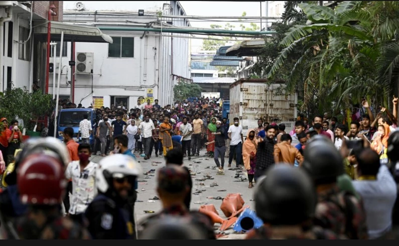 150 Bangladesh garment factories shut, 11,000 workers charged