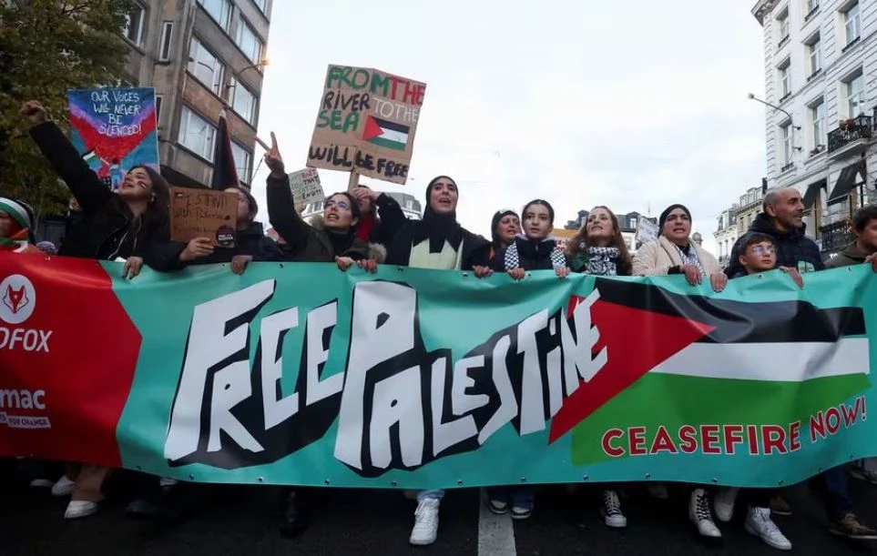 Thousands rally for Palestinians in Brussels