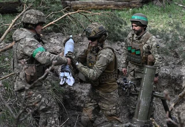 In secret French camp, Ukrainian recruits prepare to face Russian invaders