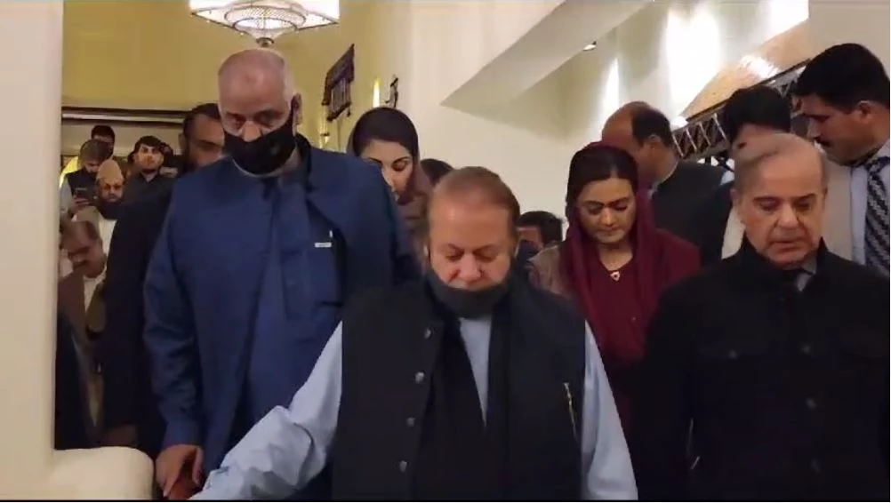 Nawaz Sharif impresses Balochs, dozens join PML-N