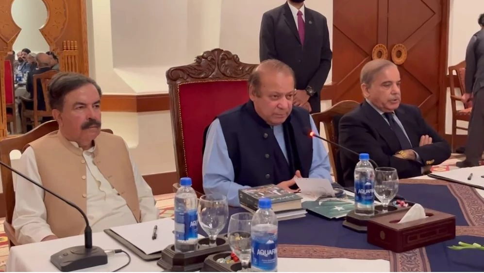 Nawaz Sharif says will cooperate with everyone to strengthen relationship