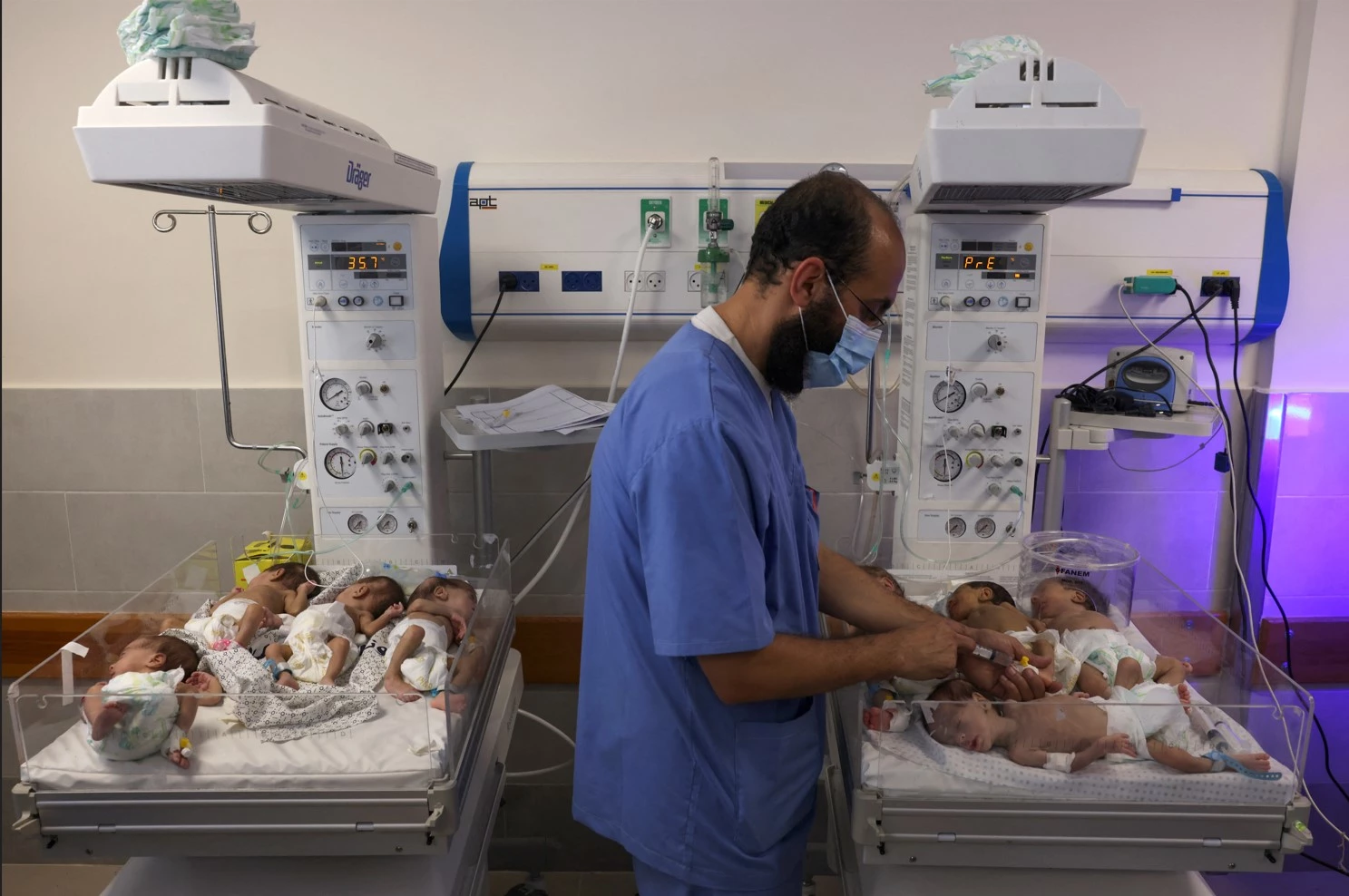 Deaths top 13,000 as premature babies evacuated from Gaza hospital