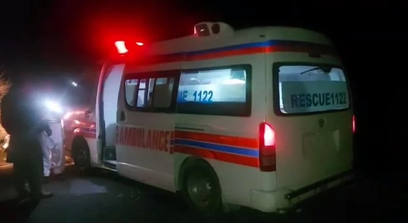 High-speed bus overturns near Chunnigoth, 16 passengers Injured