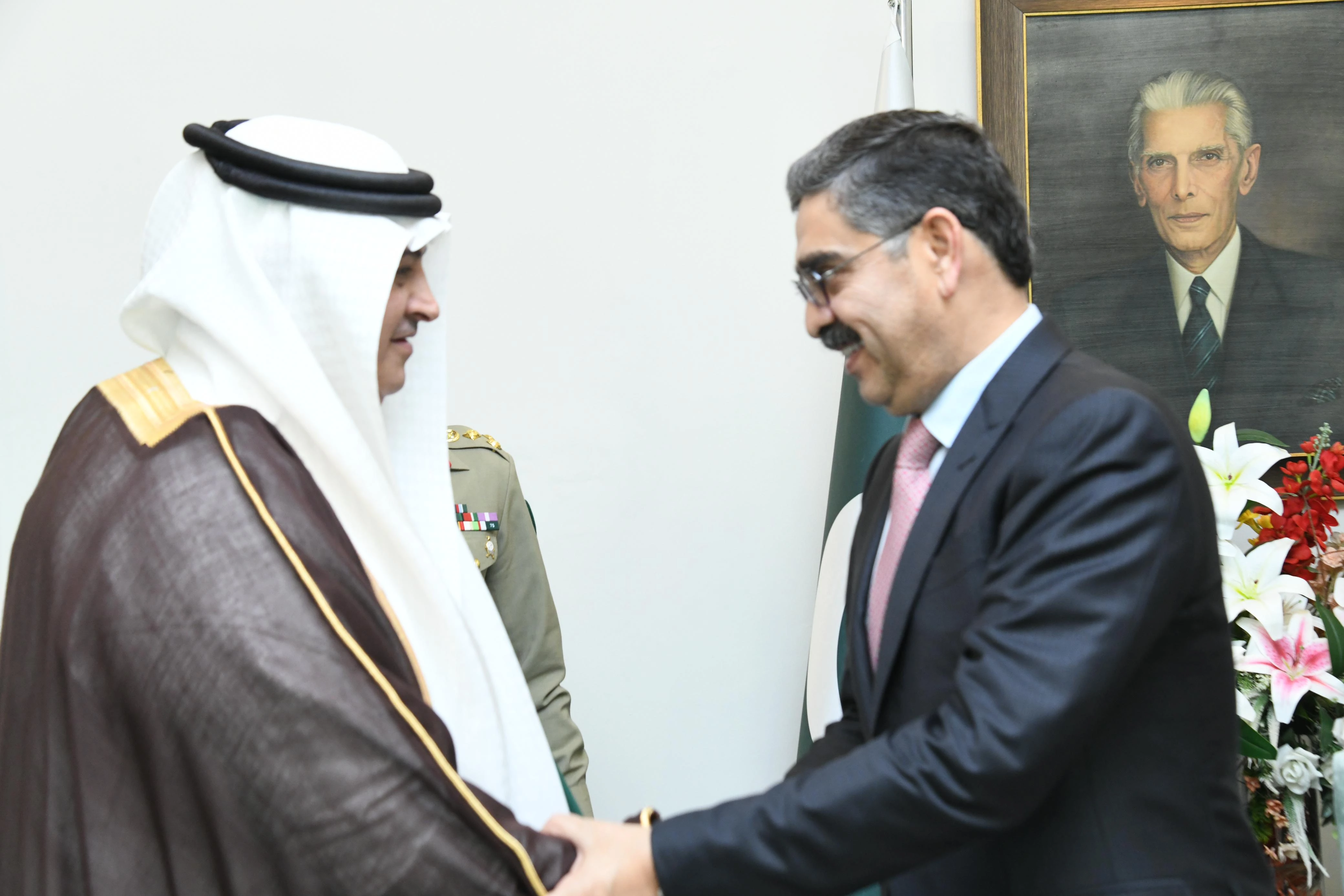 PM Kakar lauds Saudi Arabia's role in hosting OIC summit on Gaza Situation