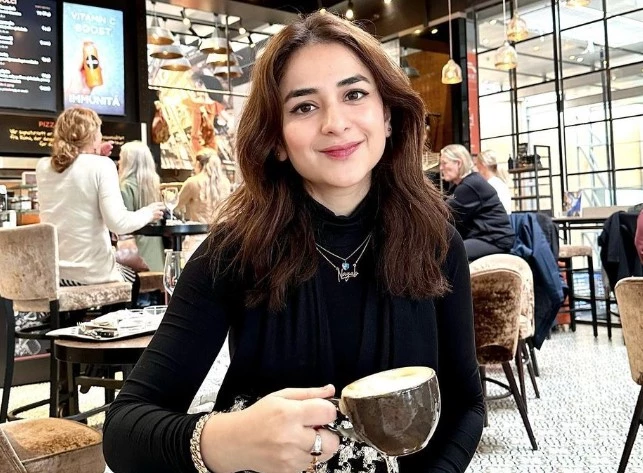 Yumna Zaidi radiates coffee bliss with picture-perfect pose