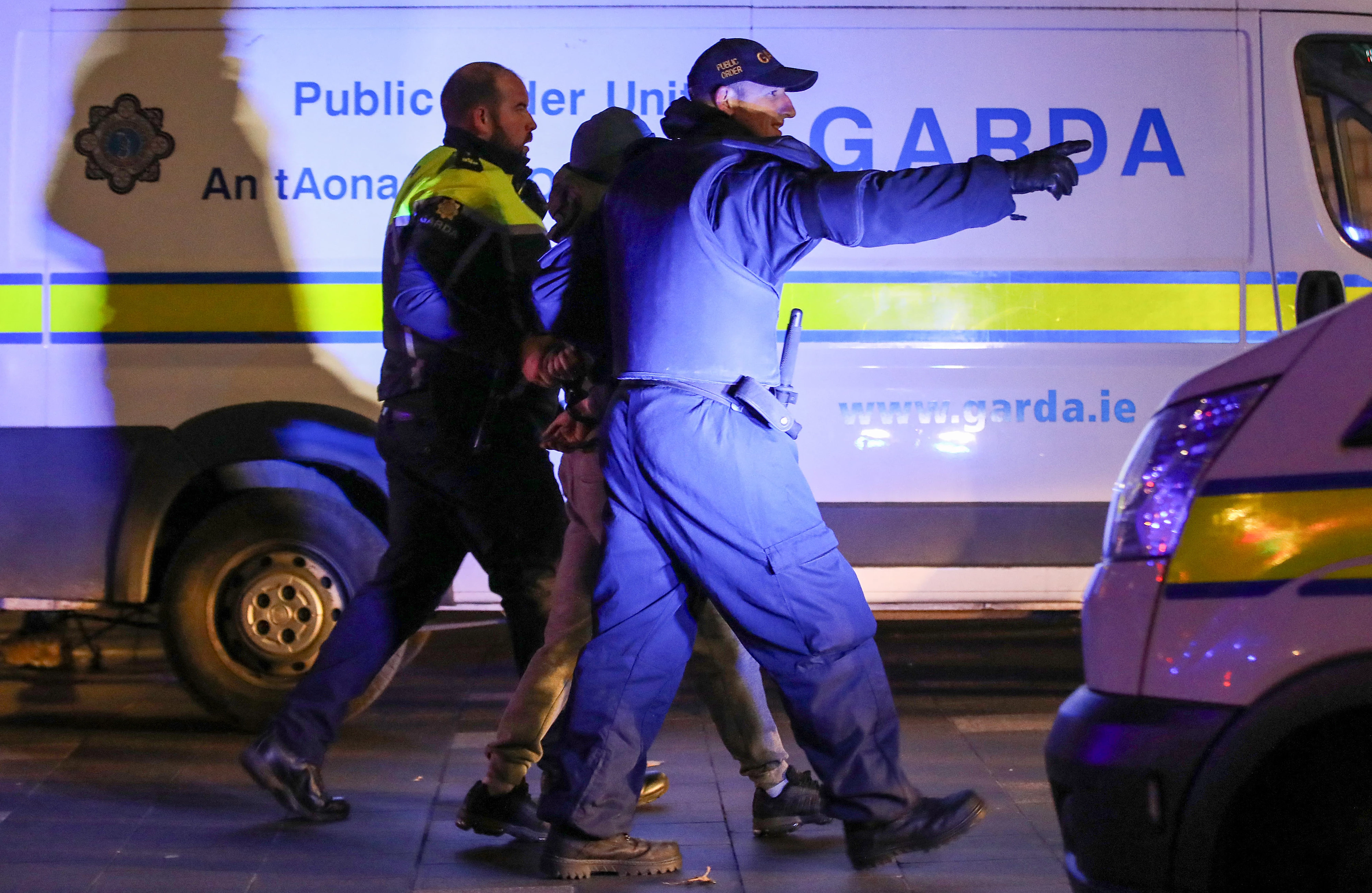 Police out in force in Dublin after night of riots