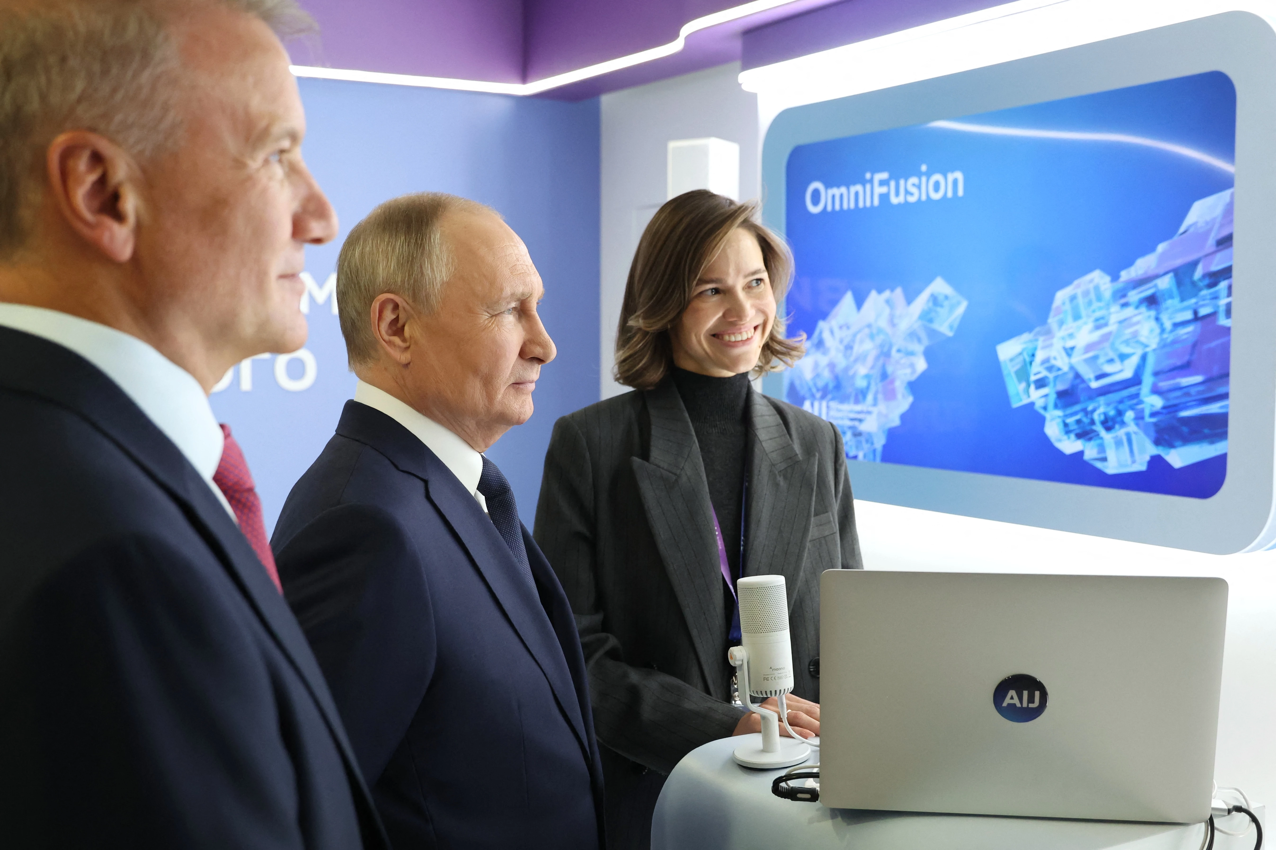 Putin says Russia must rival 'dangerous' Western AI