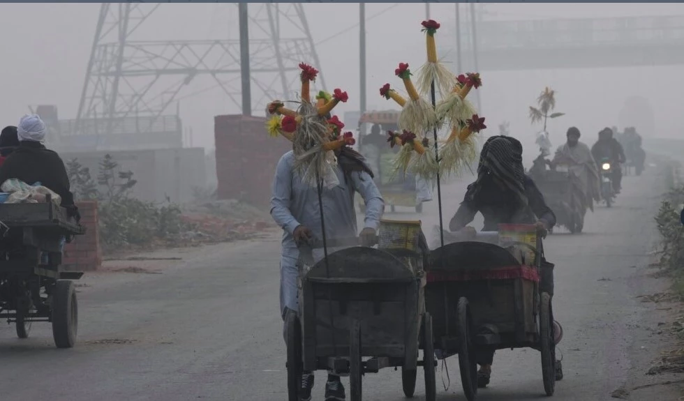 Despite smart lockdown, toxic smog still hangs over Lahore making it world’s most polluted city