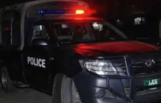 Policeman among three dead in Faisalabad shootout