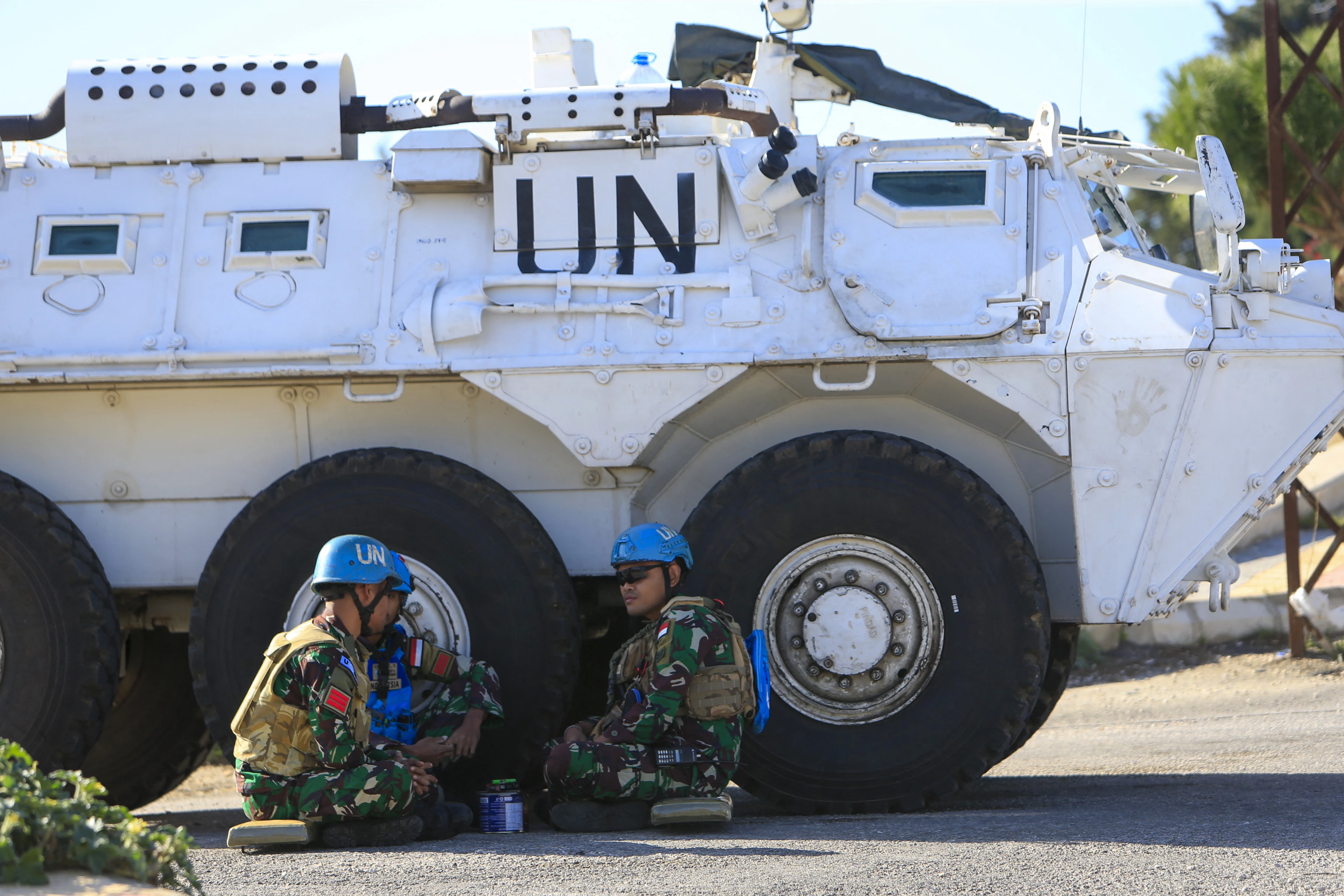 UN Lebanon peacekeepers say Israeli fire hits patrol