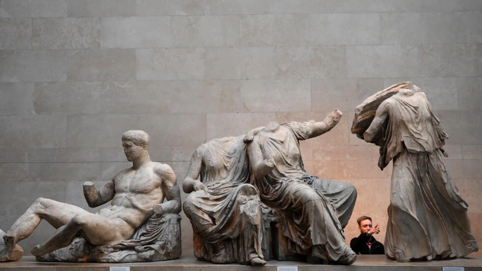 Greek PM to 'persist' with UK over Parthenon Marbles