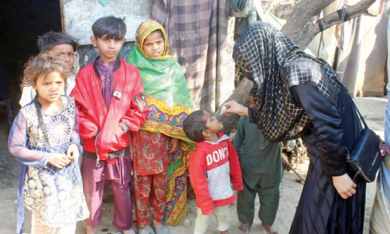 Financial aid announced for two deceased polio workers's heirs