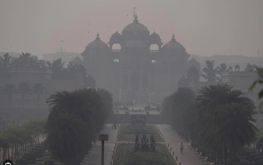 India hopes cloud seeding can wash away deadly smog