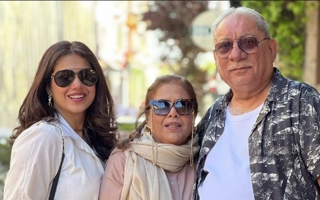 Sanam Jung flies 8,400 miles to surprise her parents