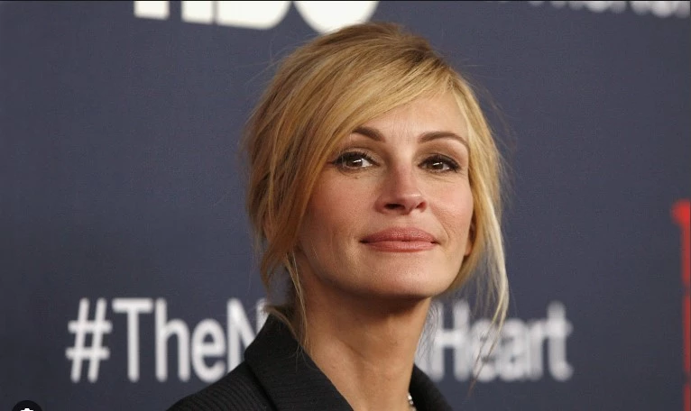 Julia Roberts wants cheeseburgers and booze at the apocalypse