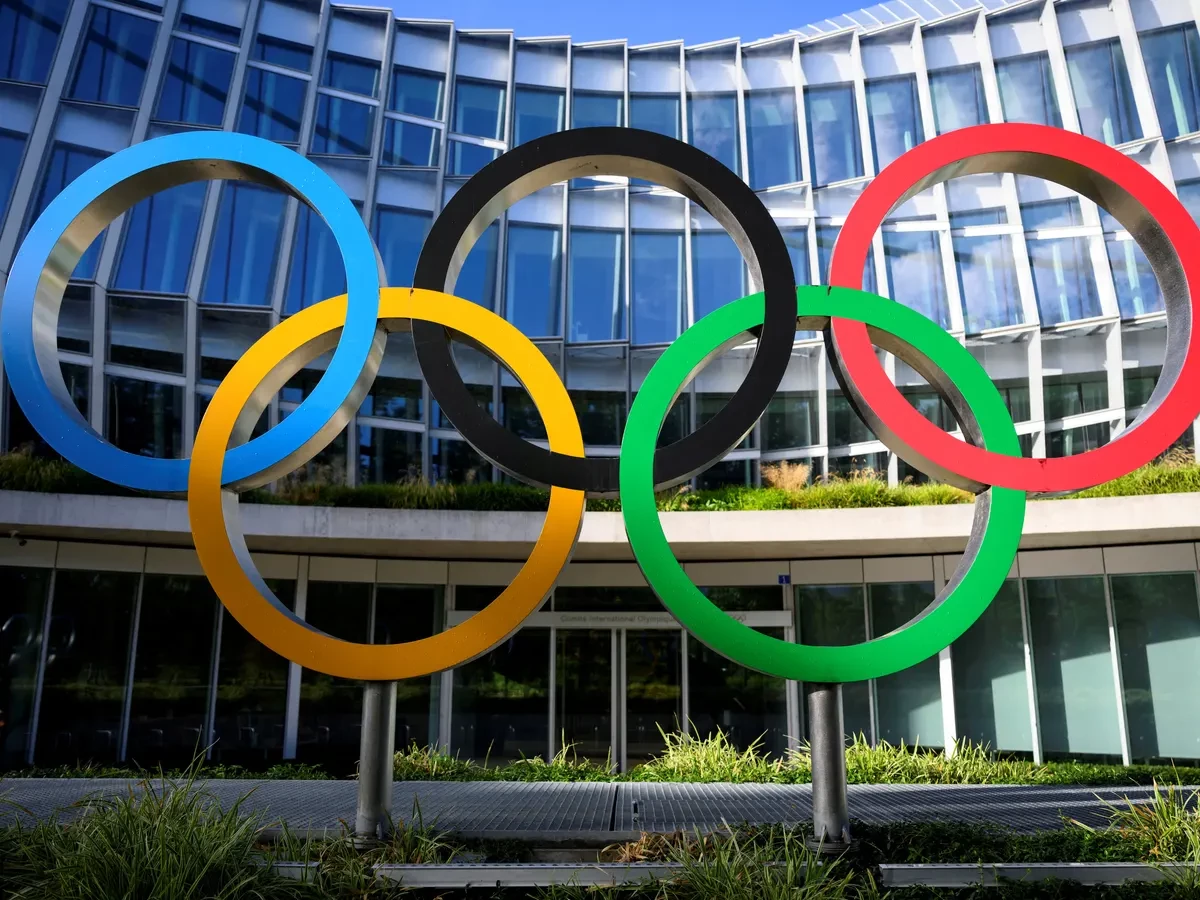 Sports federations ask IOC to admit Russians as neutrals for 2024 Olympics: statement