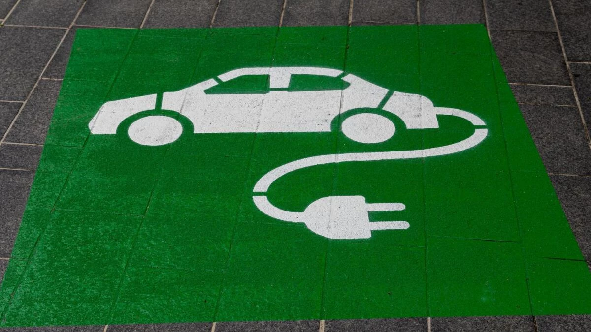 EU proposes three-year delay on UK electric car tariffs